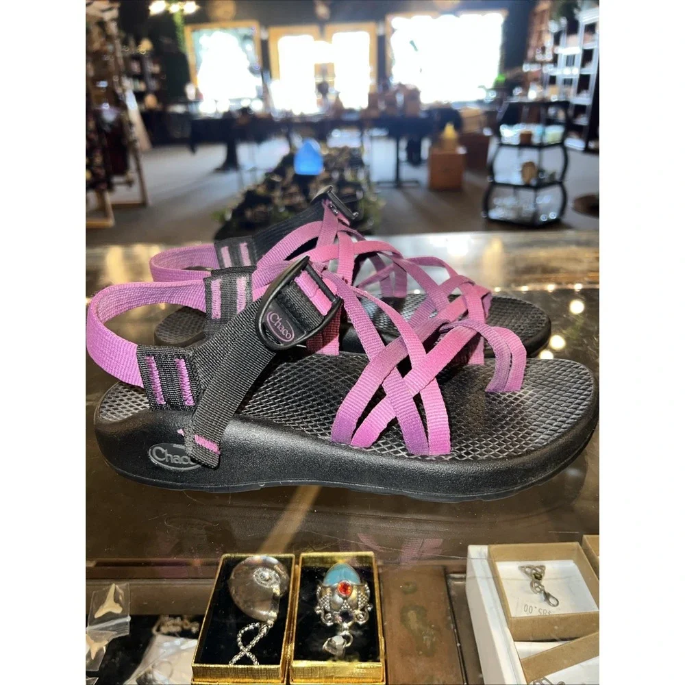 Women's Pink And Purple Strappy Chaco Performance Sandals  Size 7 Lake Shoes